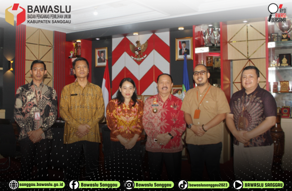 Bawaslu Sanggau Silaturahmi dan Audiensi Dengan Bupati Sanggau, Drs. Yohanes Ontot, M.Si