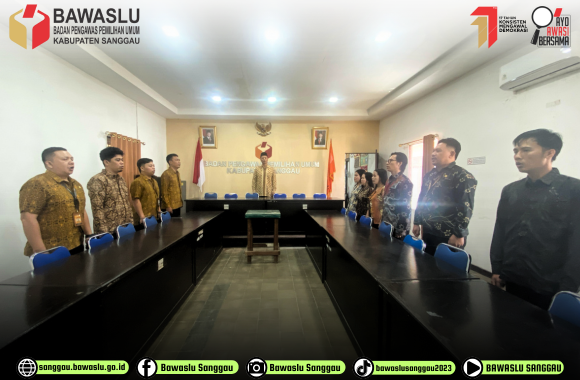 Bawaslu Kabupaten Sanggau Tingkatkan Nasionalisme dan Jiwa Korsa Lewat Lagu Kebangsaan dan Mars Bawaslu