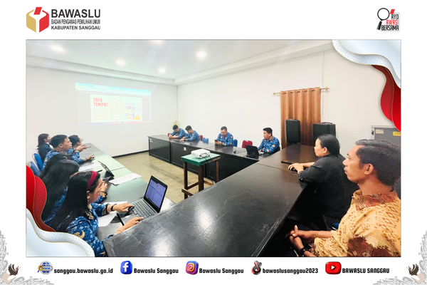 Tingkatkan Kualitas SDM, Bawaslu Kabupaten Sanggau Bekali Staf dengan Pemahaman Protokoler