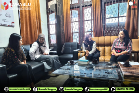 Bawaslu-KPU Sanggau Matangkan Persiapan Pleno PDPB Triwulan IV 2025