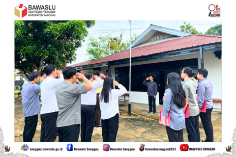 Kepala Sekretariat Bawaslu Sanggau Tekankan Pentingnya Latsar PPPK Saat Pimpin Apel Senin Pagi