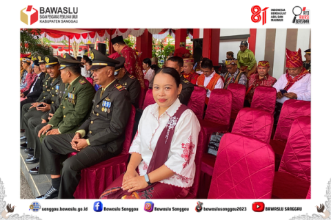 Ketua Bawaslu Sanggau Hadiri Upacara HUT ke-81 Kemerdekaan RI di Halaman Kantor Bupati Sanggau
