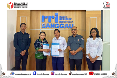 Bawaslu Sanggau dan RRI Entikong Perkuat Sinergi Pengawasan Pemilu melalui PKS
