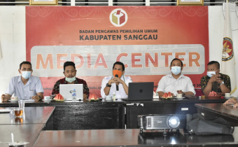 Bawaslu Sanggau Adakan Kegiatan Pembuatan Legal Opinion (LO)