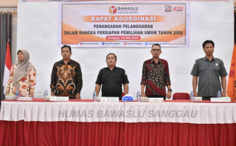 BAWASLU SANGGAU MENGGELAR RAKOR PENANGANAN PELANGGARAN