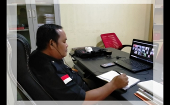 Ketua Bawaslu Sanggau Mengikuti Rapat Konsolidasi dan Koordinasi Via Zoom Meeting Room