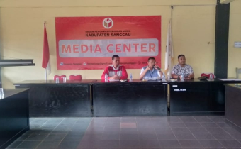 Rapat Pengelolaan dan Penyusunan Laporan Keuangan dan BMN Bawaslu Kabupaten Sanggau