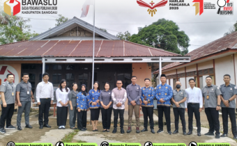 Upacara Peringatan Hari Lahir Pancasila Tahun 2025 di Lingkungan Bawaslu Kabupaten Sanggau