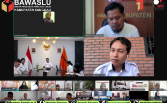 Bawaslu Sanggau  Ikuti Sosialisasi dan Bimtek Monev Keterbukaan Informasi Publik Tahun 2025 Via Zoom Meeting