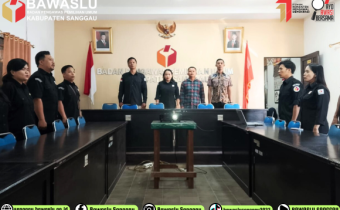 Bawaslu Kabupaten Sanggau Tingkatkan Semangat Nasionalisme Lewat Lagu "Garuda Pancasila"