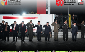 Peringatan HUT RI ke-80, Saparudin Menghadiri Upacara Penghormatan dan Renungan Suci di TMP Patriot Bangsa Sanggau