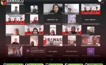 Ketua Bawaslu Kabupaten Sanggau Kupas Tuntas PERBAWASLU 5 Tahun 2018 tentang Rapat Pleno dalam “Selasa Menyapa”