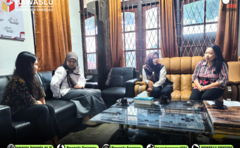 Bawaslu-KPU Sanggau Matangkan Persiapan Pleno PDPB Triwulan IV 2025