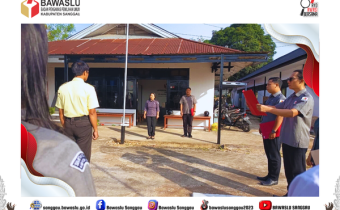 Ketua Bawaslu Sanggau Tegaskan Komitmen Kerja pada Apel Senin Pagi