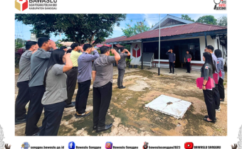 Kepala Sekretariat Bawaslu Kabupaten Sanggau Pimpin Apel Senin Pagi