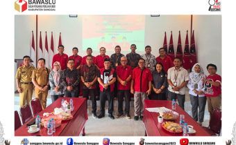 Perkuat Konsolidasi Demokrasi, Bawaslu Kabupaten Sanggau Bahas Pemutakhiran Data Partai Politik Bersama DPC PDI Perjuangan