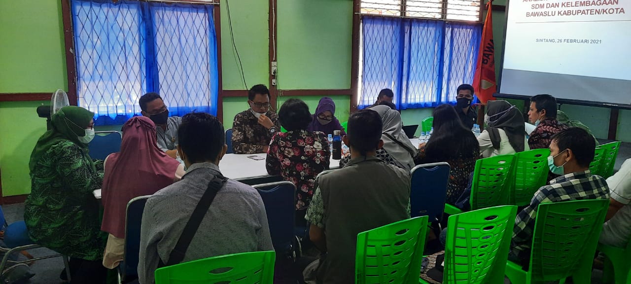 Bawaslu Kalbar Laksanakan Rapat Evaluasi Kinerja Bawaslu Kabupaten/Kota