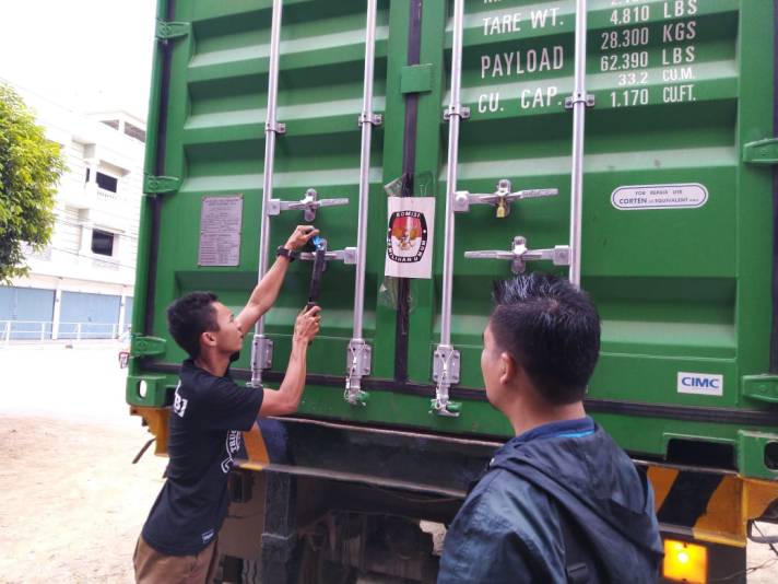Pengawasan Melekat Bawaslu Sanggau Terhadap Logistik Surat Suara Pemilu 2019 Di Kabupaten Sanggau